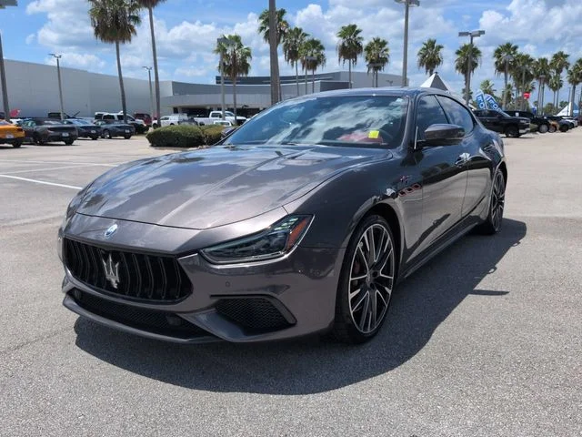 Used 2022 Gray Maserati Trofeo image 8