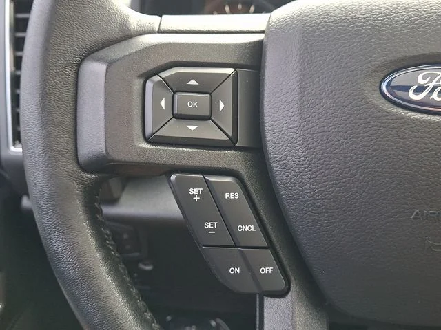 Certified Used 2020 Black Metallic Ford XLT image 21