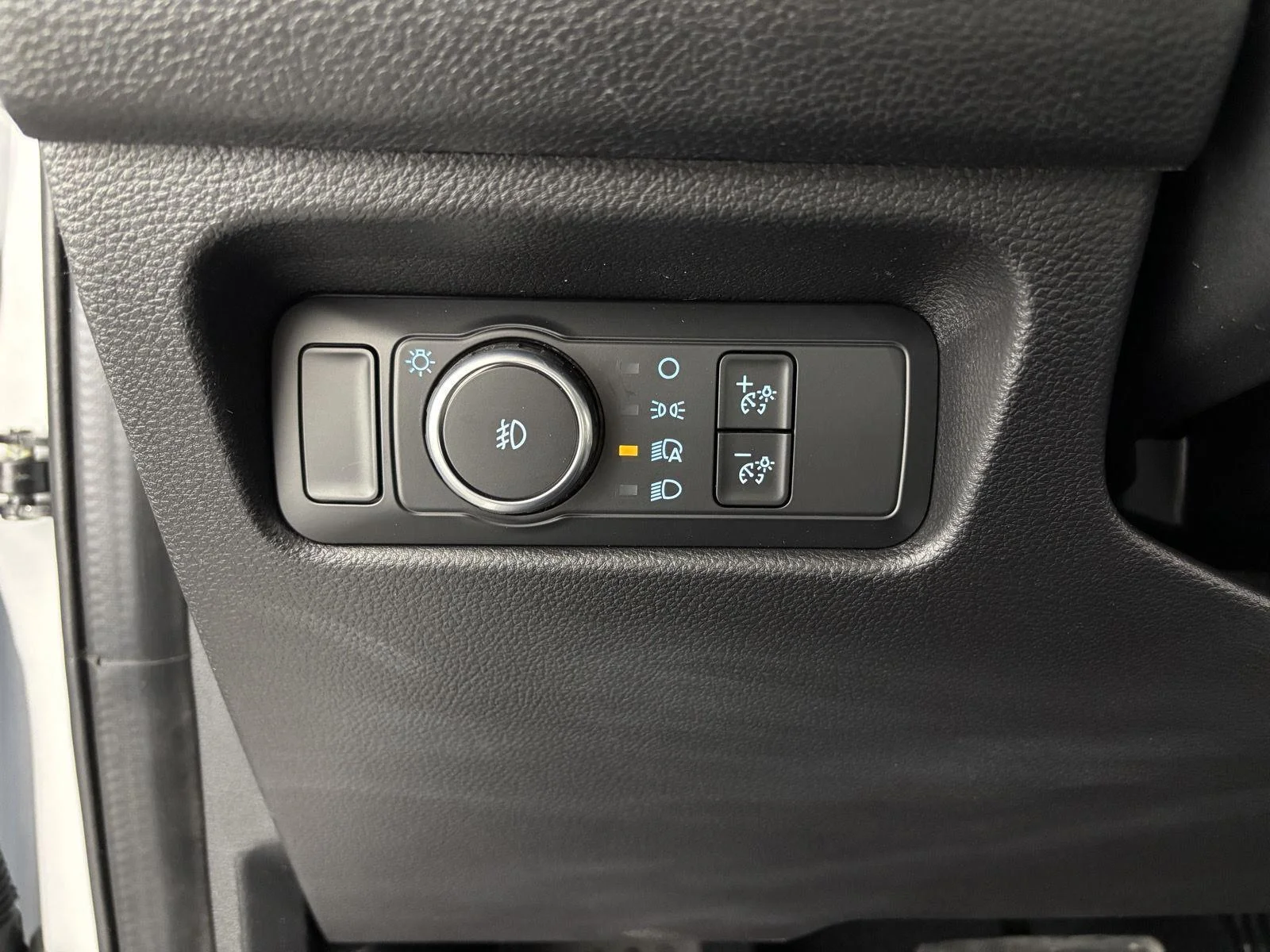 Used 2026 Oxford White Ford XL image 32