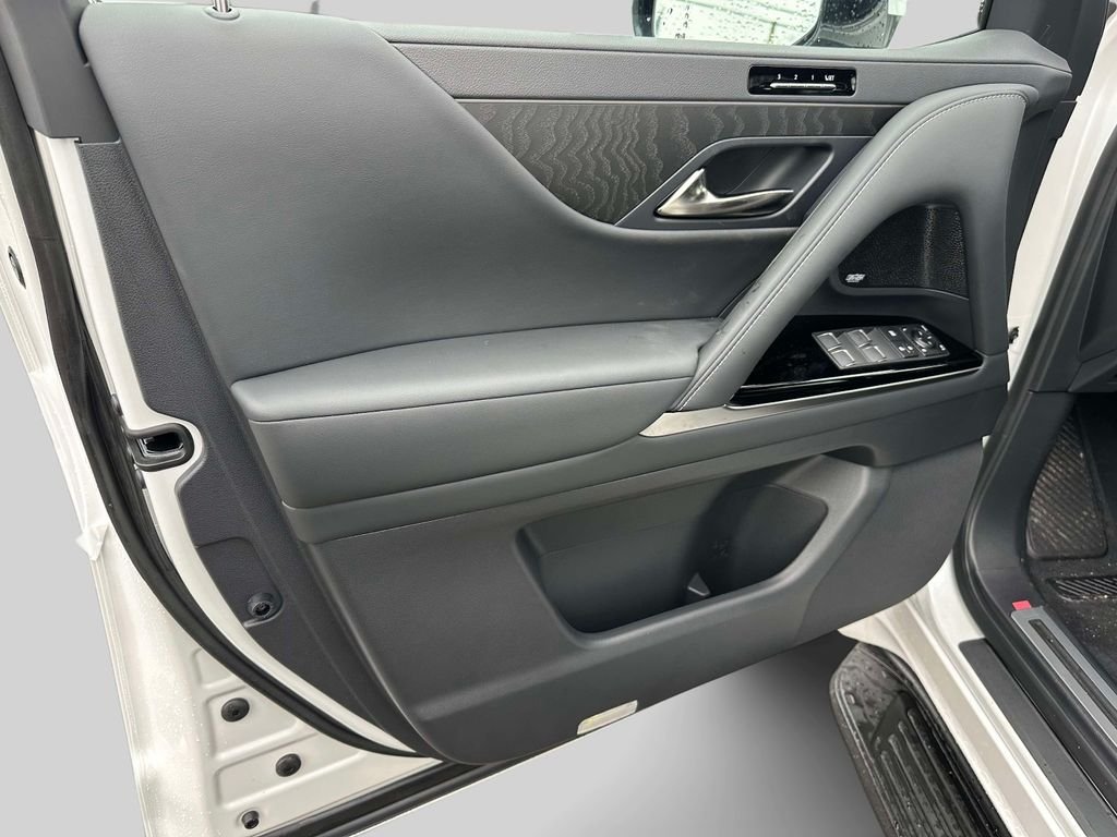 2026 Lexus LX 600 Luxury - Photo 12