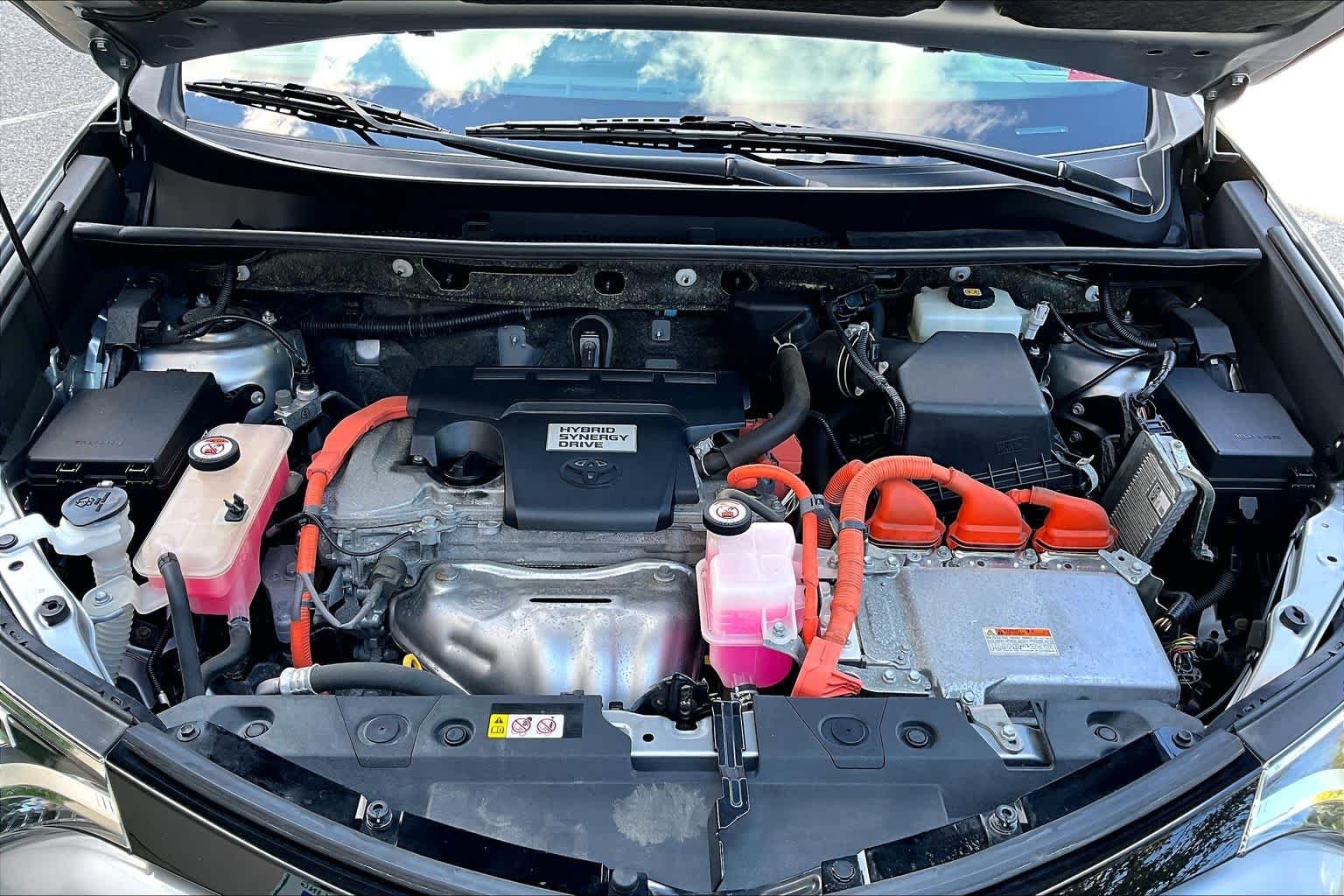 Used 2018 Silver Sky Metallic Toyota Hybrid SE image 30