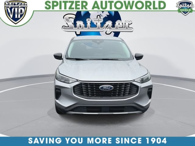 Used 2023 Silver Ford Active image 3