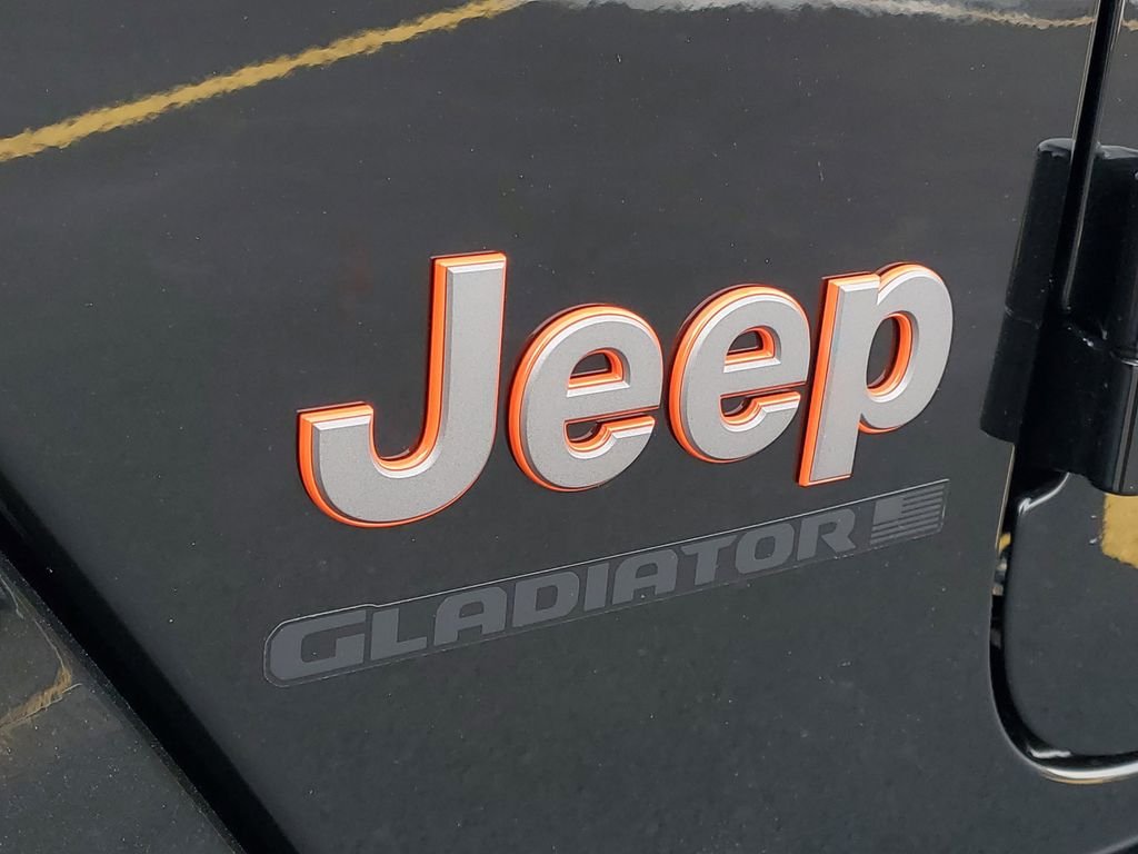 New 2026 Black Clearcoat Jeep Mojave image 6