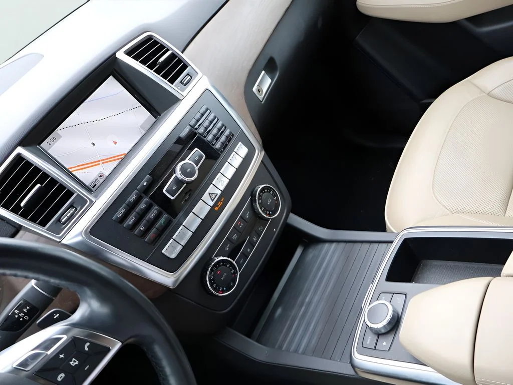 Used 2013 Steel Gray Metallic Mercedes-Benz ML 350 image 21
