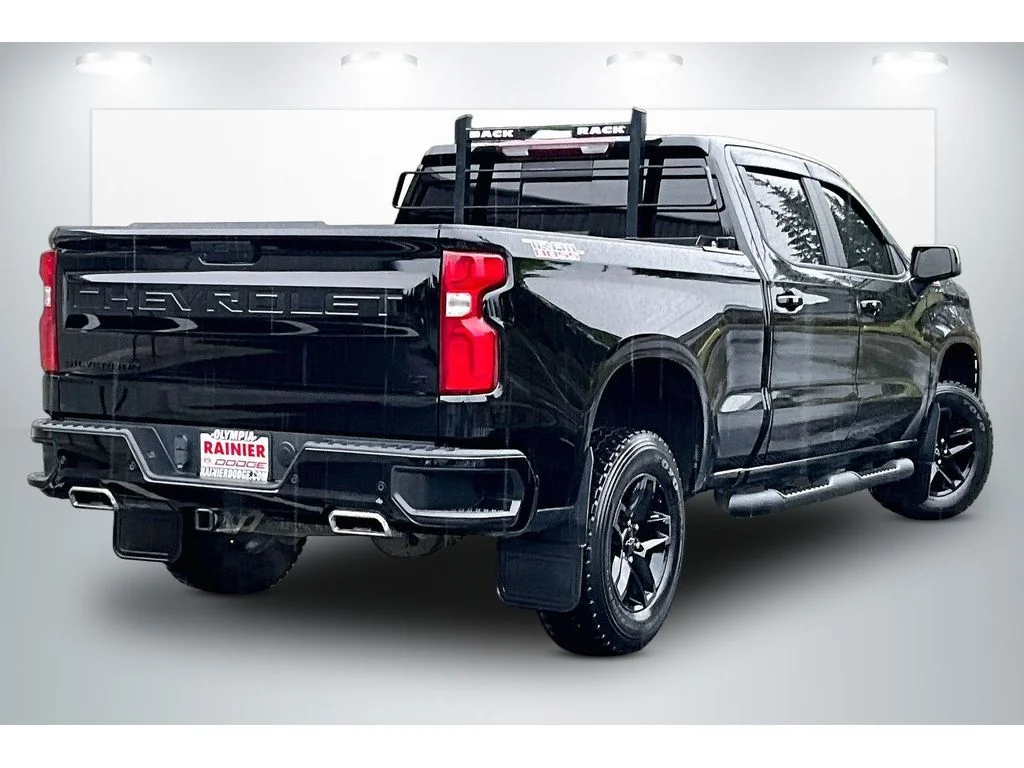 Used 2022  Chevrolet LT Trail Boss image 13