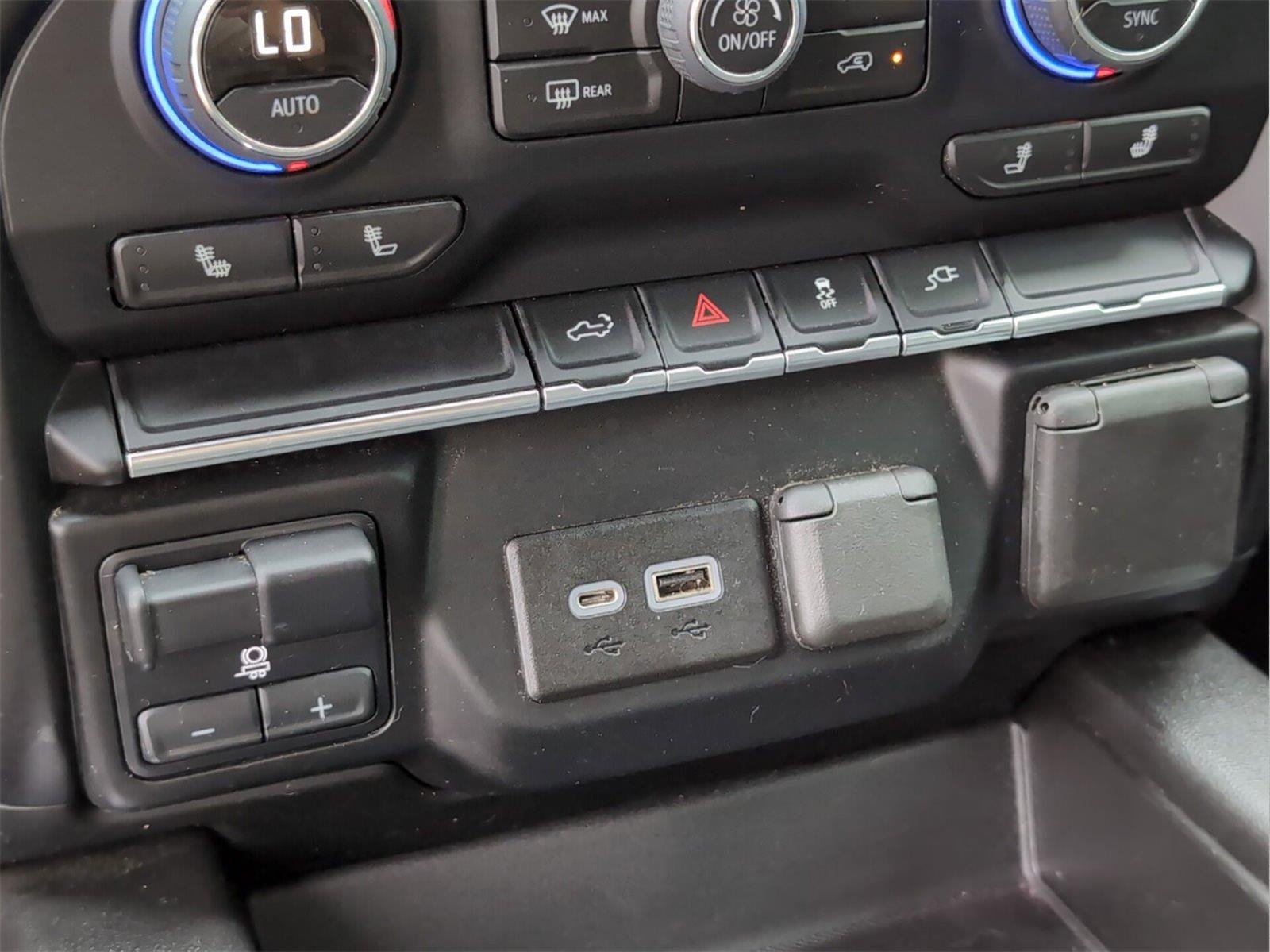 Used 2022 Black Chevrolet RST image 20