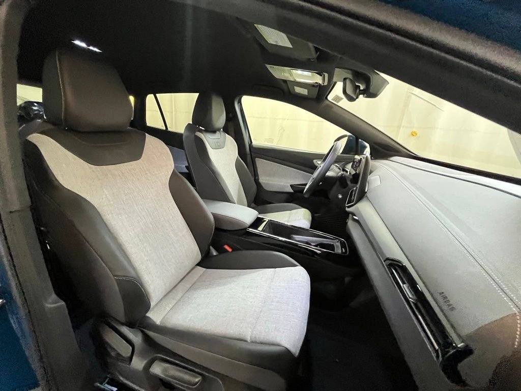 New 2026 Blue Volkswagen Pro image 12