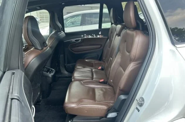 Certified Used 2024 Crystal White Volvo Ultimate image 9