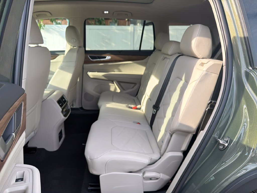 2026 Volkswagen Atlas SE w/Tech - Photo 24