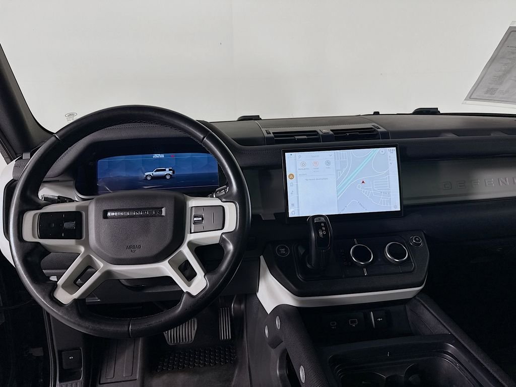 Certified Used 2022 Black Land Rover X-Dynamic SE image 23