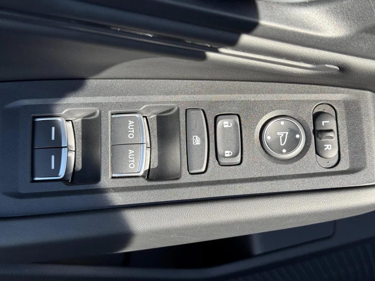 2024 Honda Accord EX - Photo 18