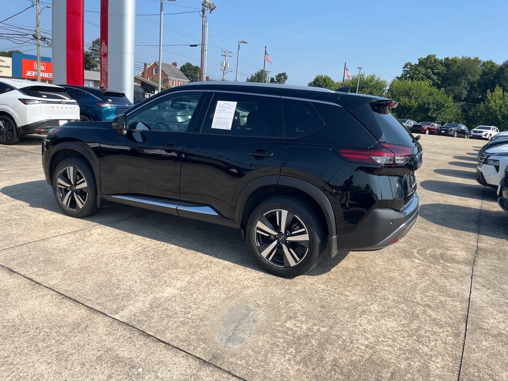 Used 2023 Black Nissan SL image 3