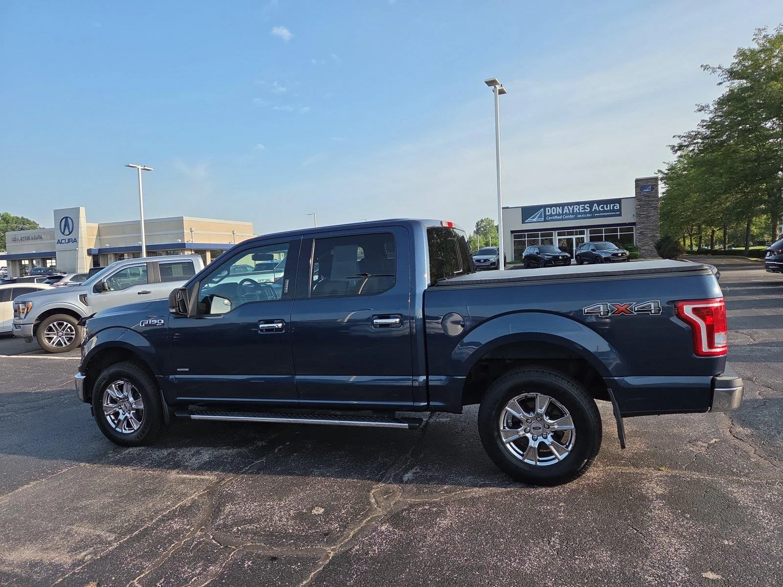 Used 2017 Blue Jeans Ford XLT image 24