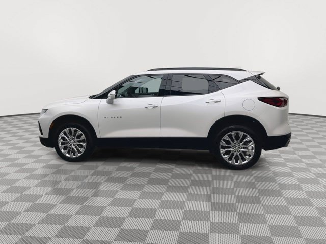 Used 2021 Iridescent Pearl Tricoat Chevrolet LT image 37