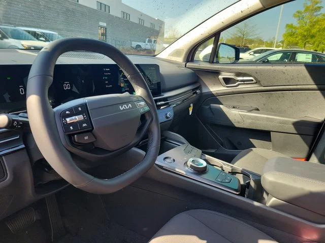 New 2026 Snow White Pearl Kia LX image 12