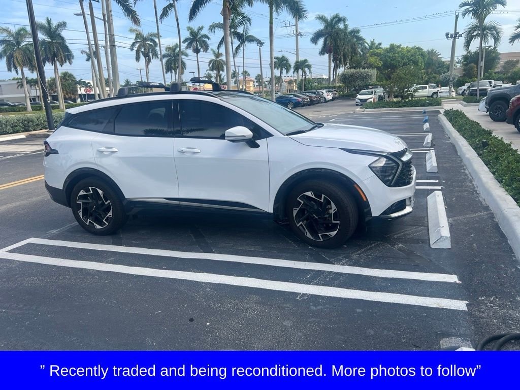 Used 2025 White Kia SX-Prestige image 1