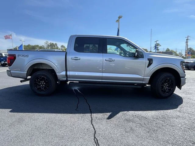 New 2026 Iconic Silver Metallic Ford XLT image 2