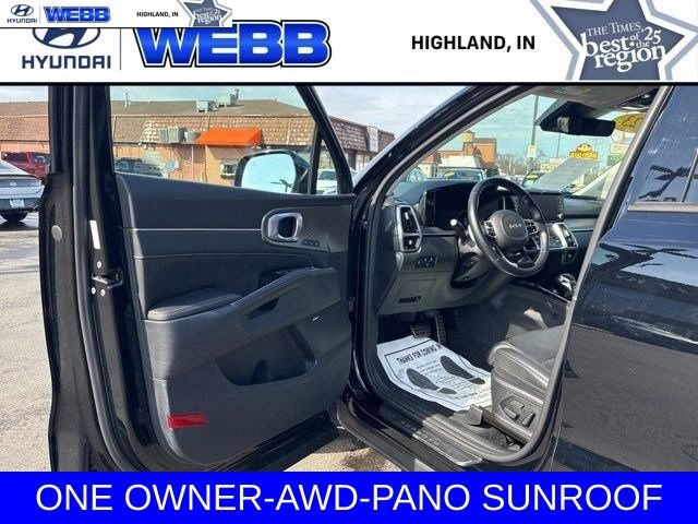 Used 2023 Black Kia SX-Prestige AWD image 17