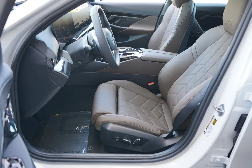 Used 2026 White BMW 530i image 10