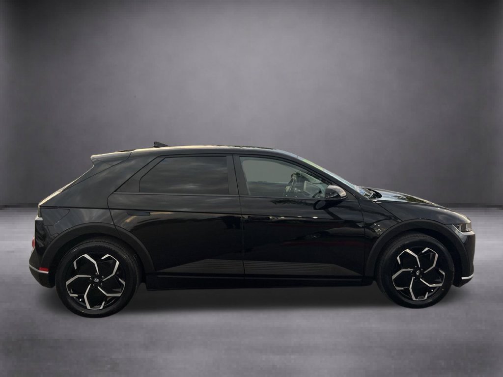 Certified Used 2024 Black Hyundai SEL image 9