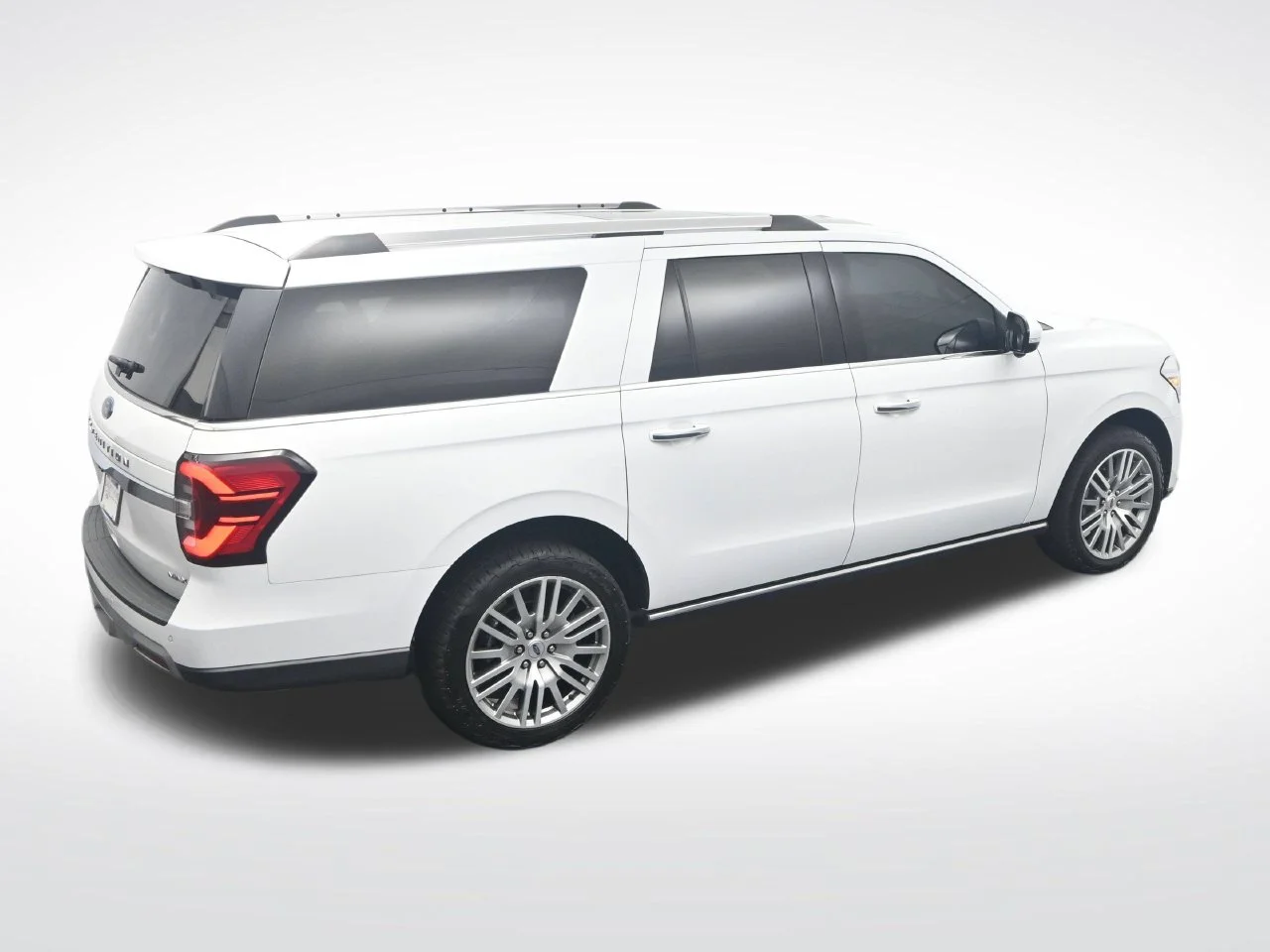 Used 2023 Oxford White Ford Limited image 40