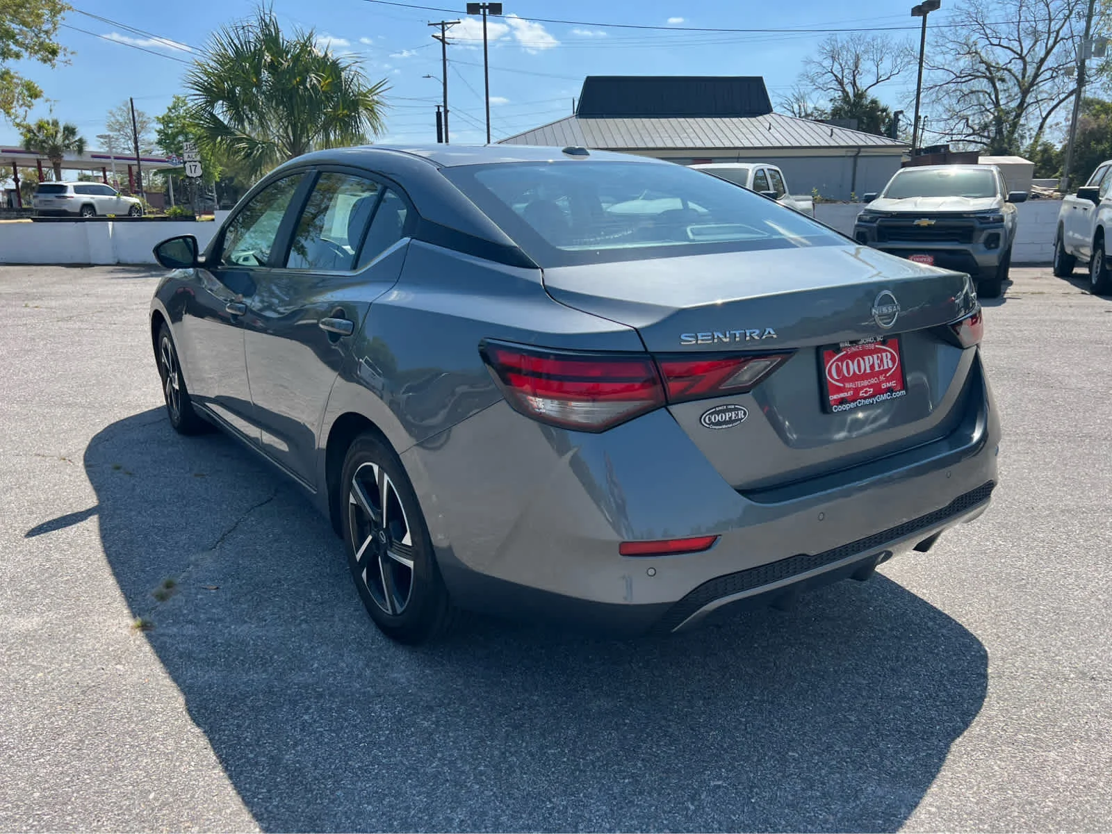 Used 2024 Gun_metallic Nissan SV image 4