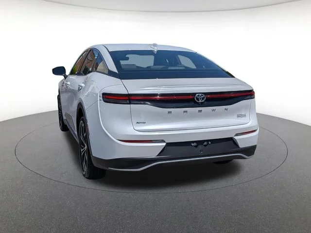 Used 2023 White Toyota XLE image 6