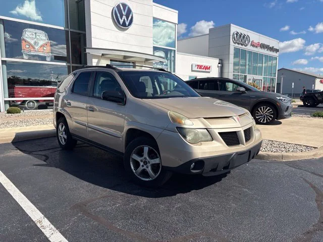 Used 2004 Beige Pontiac Base image 1