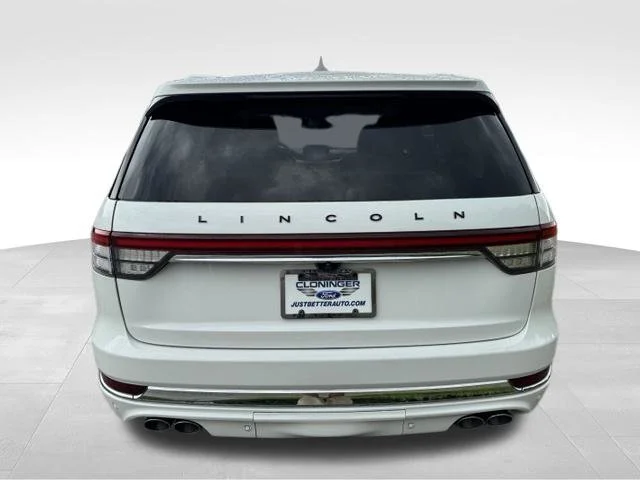 Used 2020 White Lincoln Black Label Grand Touring image 6