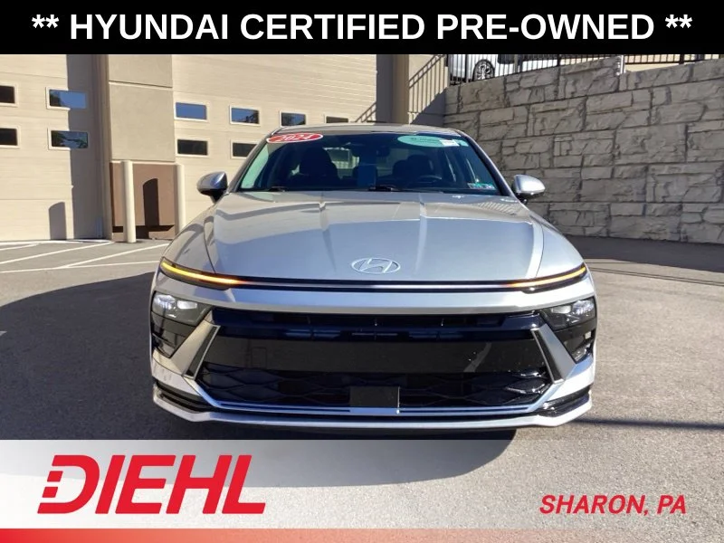 Used 2024 Silver Hyundai SEL image 2