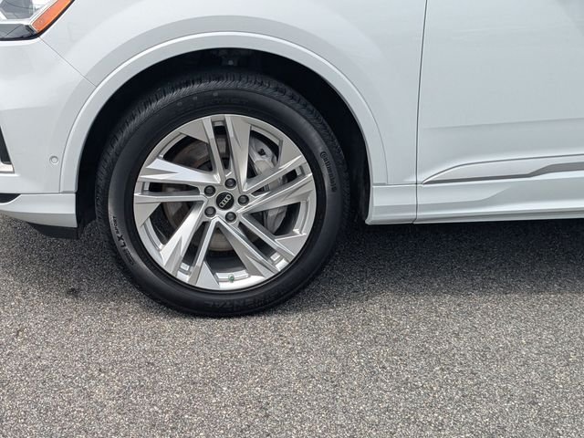 Used 2023  Audi 45 Premium image 9