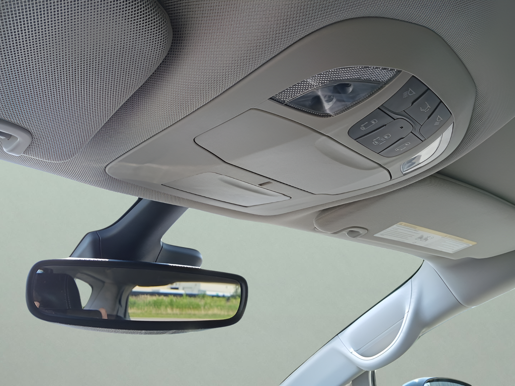 Used 2024 Silver Chrysler Touring L image 29