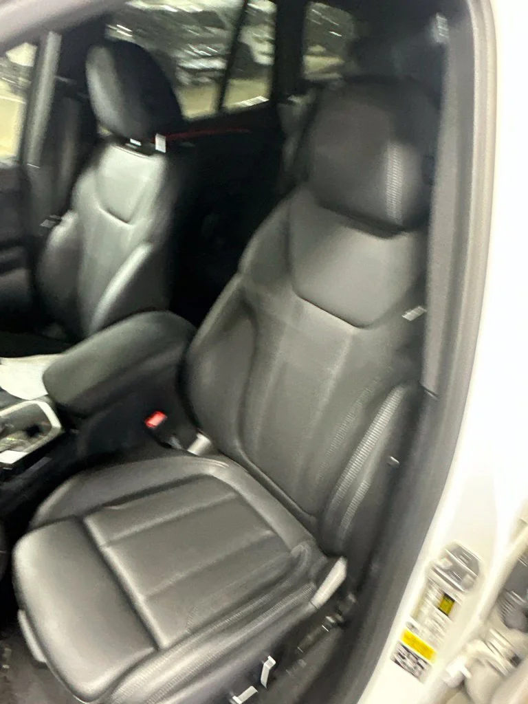 Used 2024 Alpine White BMW xDrive30i image 10