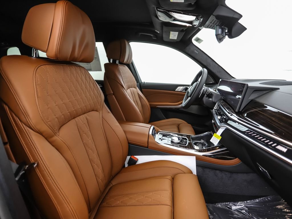 New 2027 Gray Metallic BMW M60i image 39