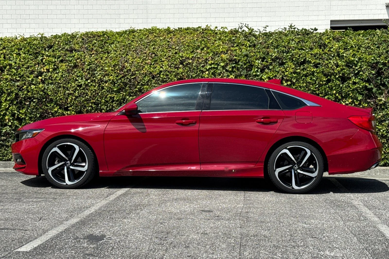 Used 2018  Honda Sport image 7