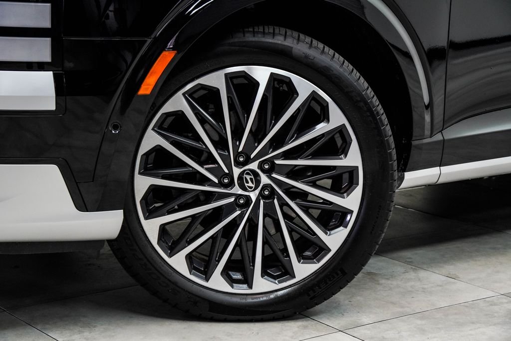 Used 2026 Black Hyundai Calligraphy image 3