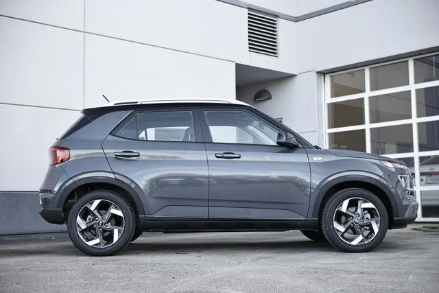 New 2026 Ecotronic Gray/Black Roof Hyundai SEL image 3