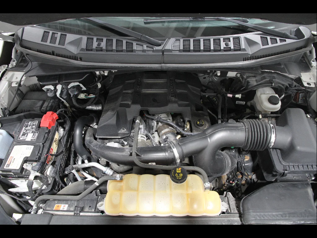 Used 2018 Ingot Silver Ford XLT image 23