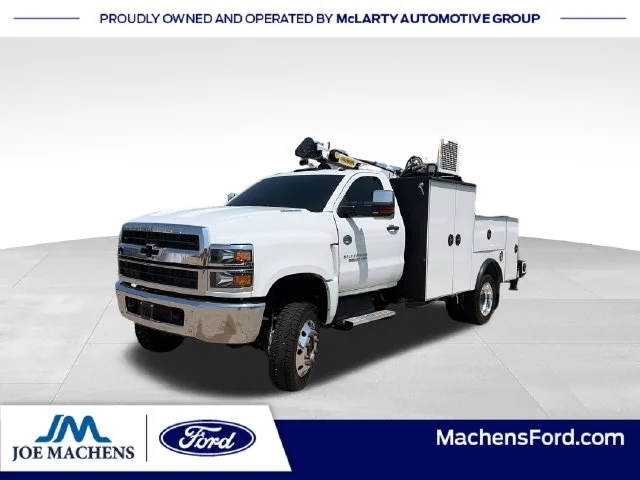 2024 Chevrolet Silverado 5500HD Work Truck
