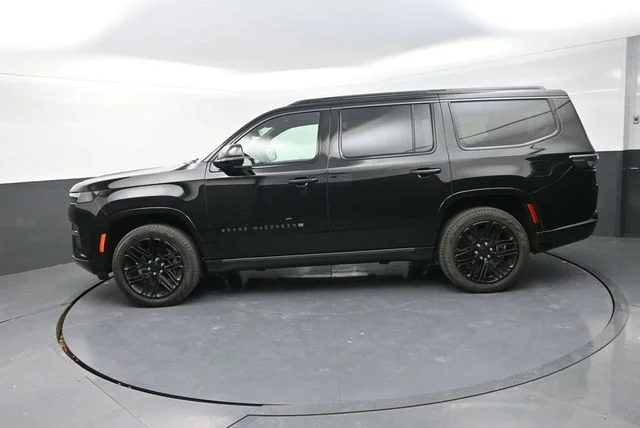 New 2026 High Gloss Black Exterior Paint Jeep Limited Reserve image 6