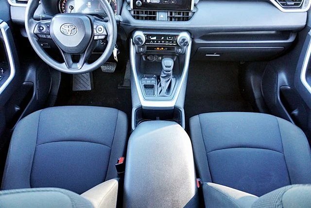 Used 2025 Silver Toyota LE image 19