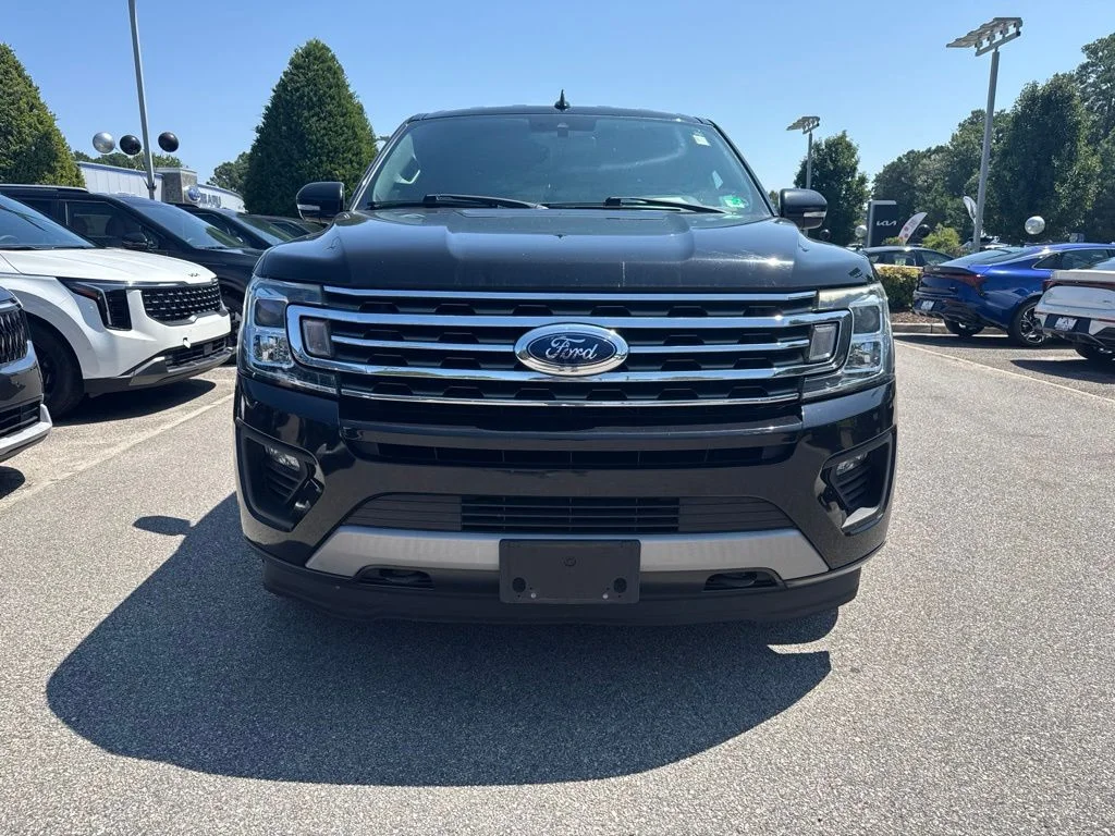 Used 2019 Black Ford XLT image 6