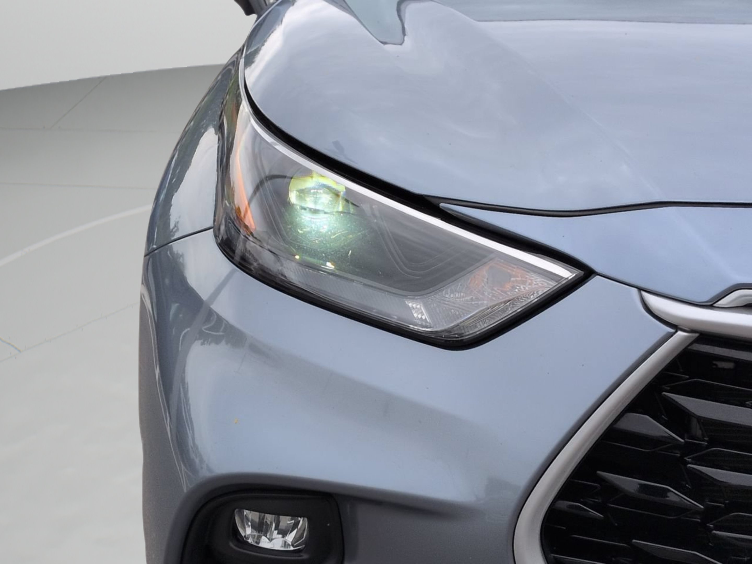 Used 2023 Moon Dust Toyota XLE image 10