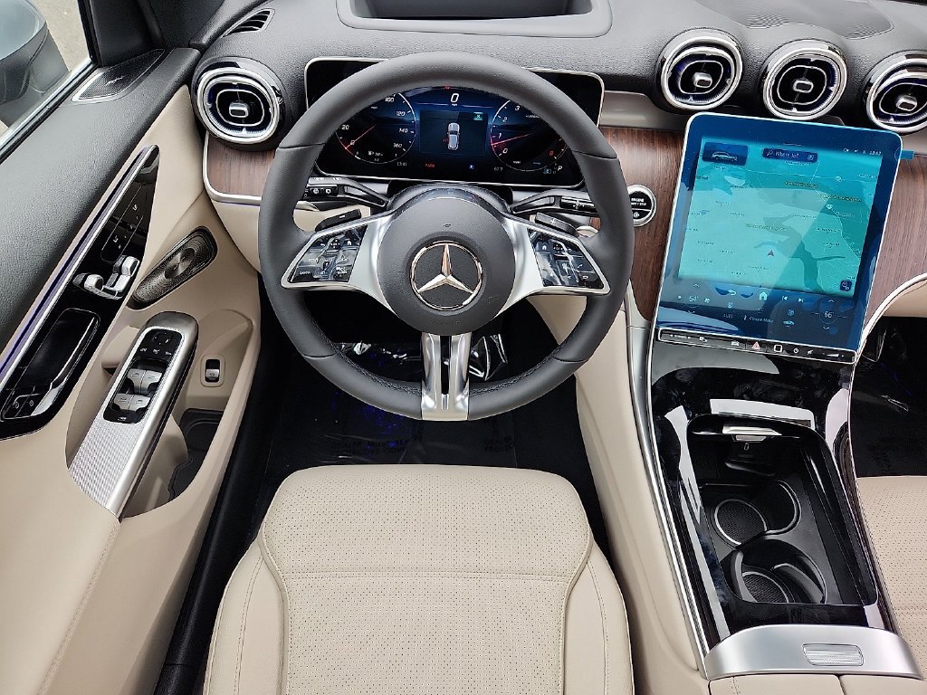 New 2027 Cirrus Silver Metallic Mercedes-Benz GLC 300 image 7