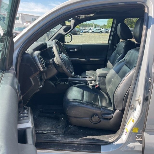 Used 2019 Gray Toyota TRD Off-Road image 10