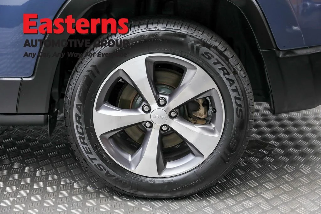 Used 2021 Blue Jeep Limited image 8