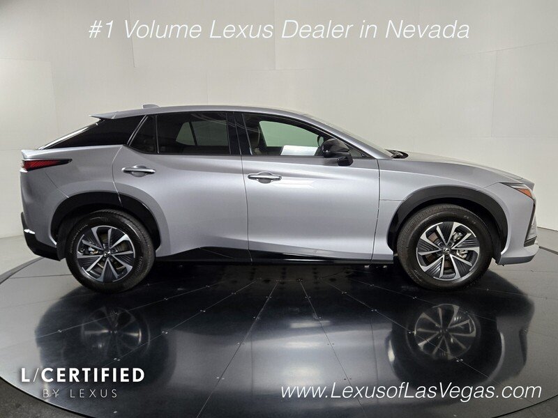 Certified Used 2024 Iridium Lexus PREMIUM image 7