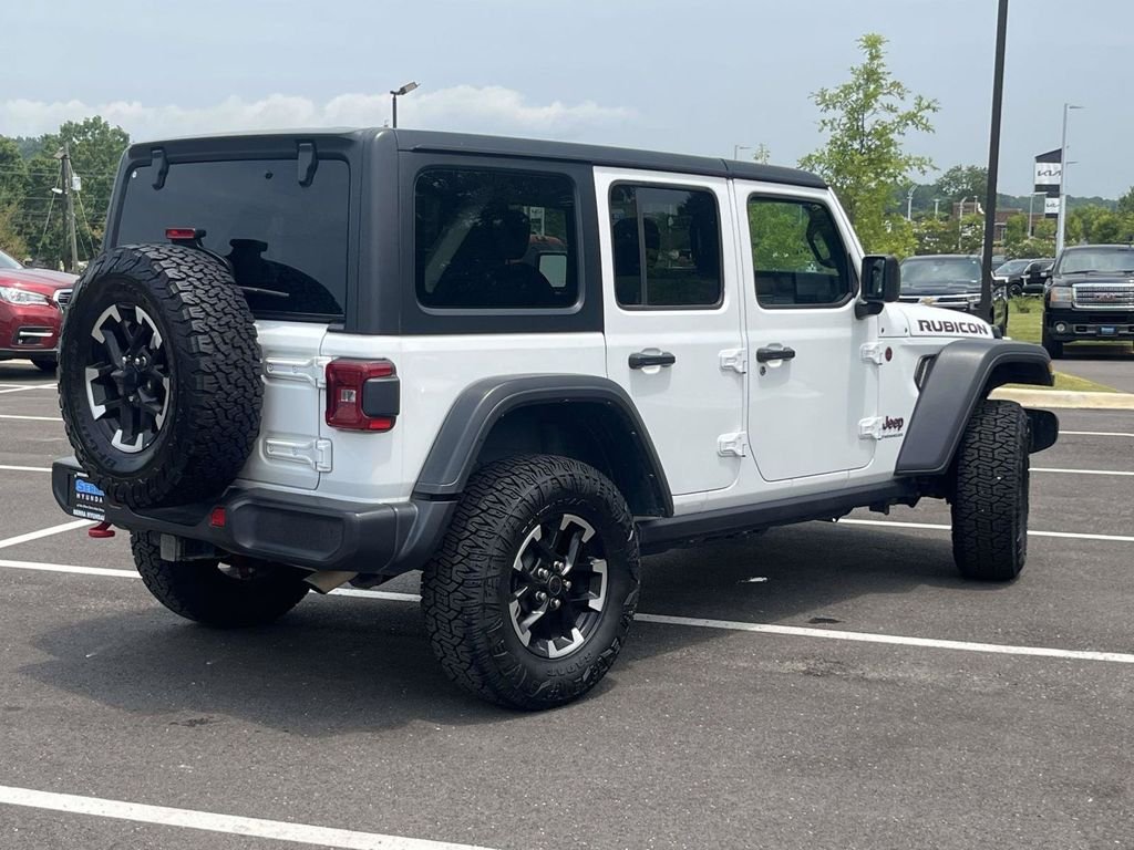 Used 2025 White Jeep Rubicon image 3