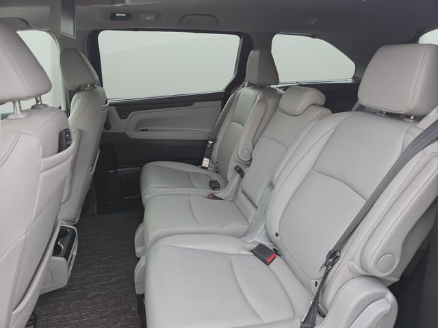 Used 2023 Obsidian Blue Pearl Honda Touring image 33