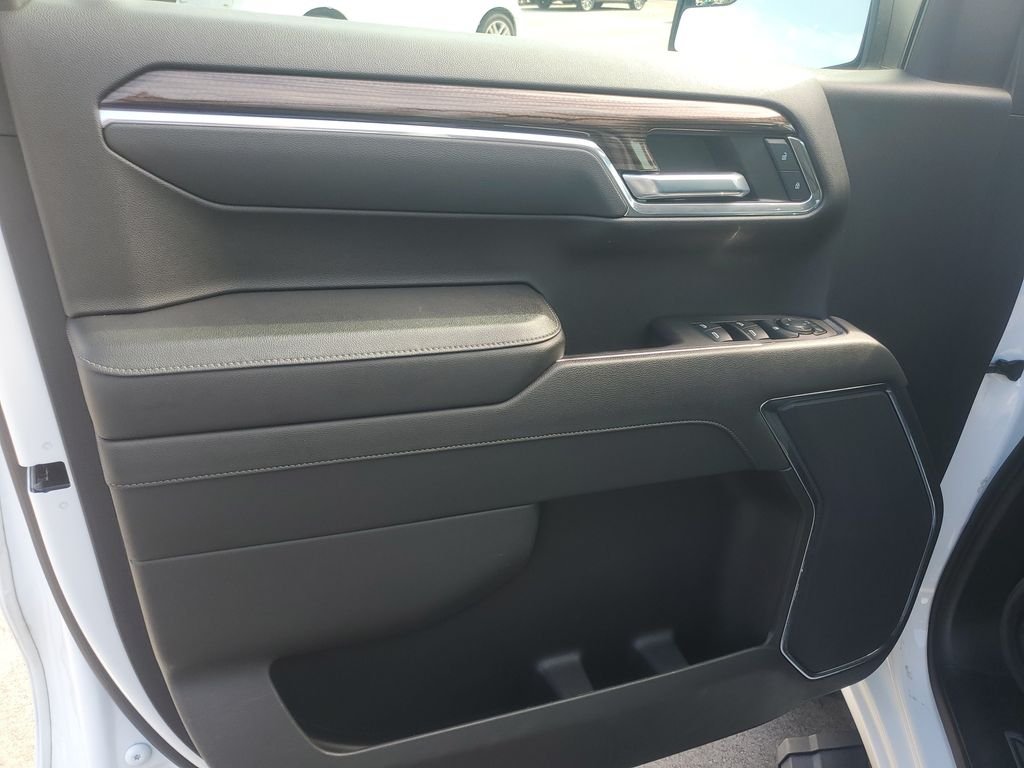 Used 2023 White Chevrolet LT Trail Boss image 10